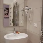Five 4* Róma