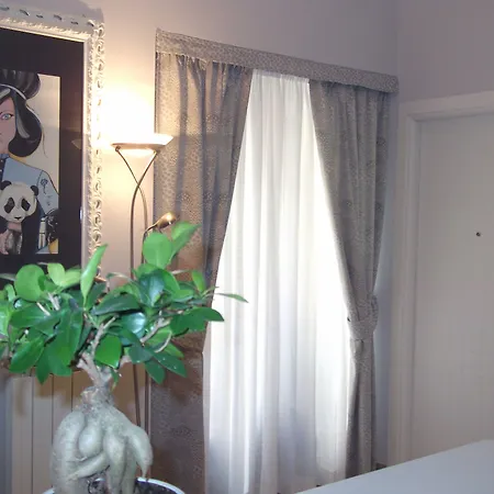 五间客房罗马旅馆