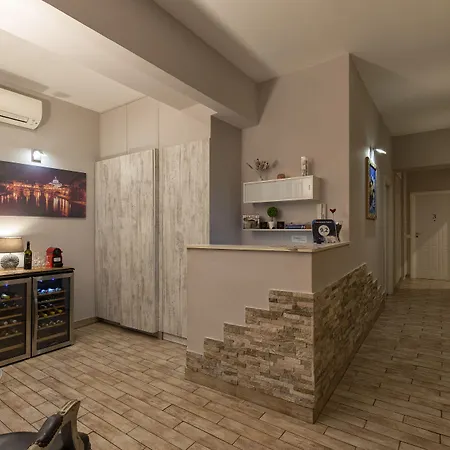 五间客房罗马旅馆 罗马