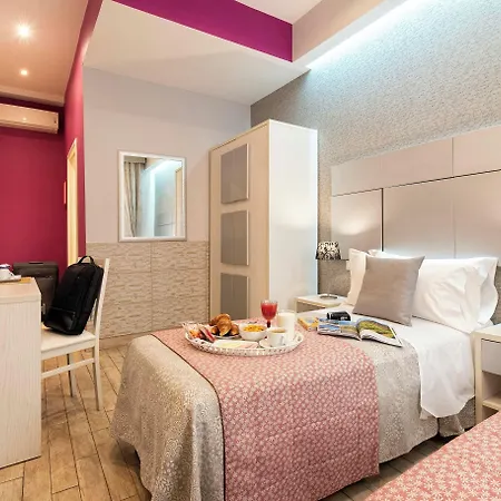 五间客房罗马旅馆