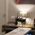 Pensión Five 4*