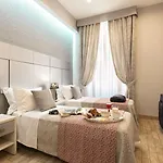 Five Pensión 4*